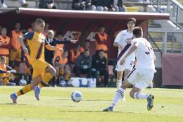 Destro di Faticanti e SPAL ko. Terza vittoria consecutiva per la Roma