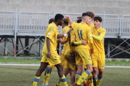 Il Frosinone vede la finale: show dei Canarini, tris in rimonta al Brescia