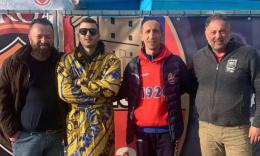 Dal rap al calcio, ora...il cibo: Junior Cally apre un nuovo locale