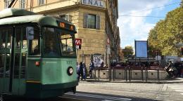 Autista Atac trova borsa sul tram piena di contanti e la riconsegna alla proprietaria