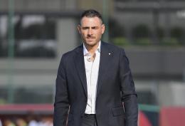 Giuliani gela Trigoria. Caduta clamorosa della Roma con la Vis Pesaro