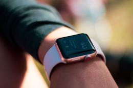 Come scegliere uno smartwatch nel 2023: tutti i fattori da valutare