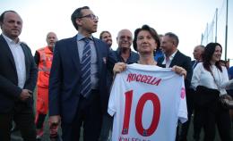 La Ministra Roccella a Montespaccato per promuovere il servizio “1522” contro la violenza sulle donne
