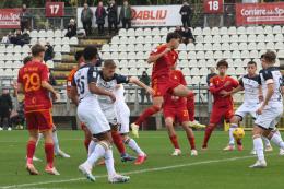 Alla Fiorentina basta il primo tempo. Plaia dona speranze alla Roma
