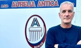 Aurelianticaurelio, dentro altri due giovani: un portiere e un attaccante