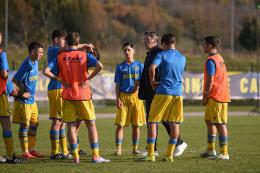 Dominio ciociaro: il Frosinone batte la Salernitana grazie a Casagrande