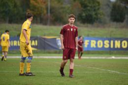 Vetta o Vella? Entrambi! Il bomber trascina i giallorossi al primo posto