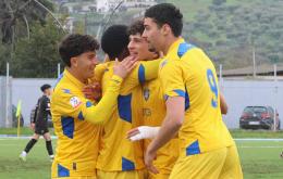 Frosinone in volo: Palermo travolto con una cinquina
