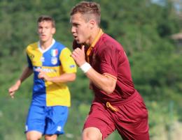 Di Livio tiene in corsa la Roma in un finale al cardiopalma. Con il Milan l'ultima chance per volare in semifinale
