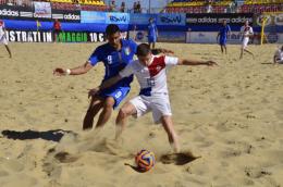 Beach soccer: esordio positivo per la l'Italia di Esposito, battuta 6-2 l'Olanda