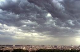 Allerta meteo, è codice rosso. Domani scuole chiuse e Ztl aperta