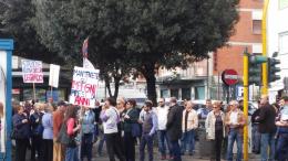"Marino, demolisci la sopraelevata!". Sit in in largo Mazzoni