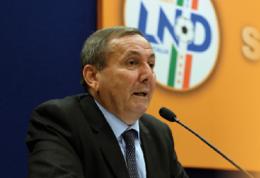 Frasi sessiste, Felice Belloli inibito per quattro mesi