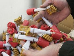 Tor Bella Monaca, sequestrati 40 chili di fuochi d'artificio illegali