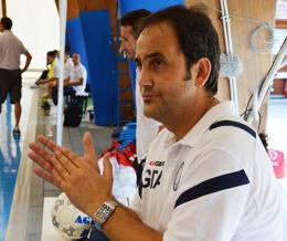 L'Olimpus e Gianluca De Angelis si salutano