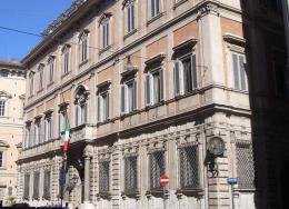 Roma Capitale: Bertolaso fa passo indietro, Berlusconi converge su Marchini