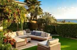 Come prendersi cura al meglio del giardino in ogni stagione dell'anno