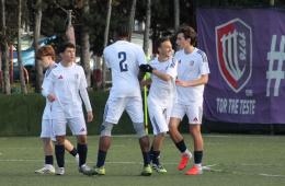 Prima le candeline poi il gol: Caneba si fa un regalo di compleanno che vale tre punti