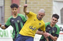 Valerio Campana in azione con la magli del Castel San Pietro Romano