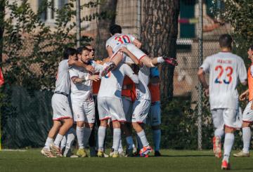 Anitrella travolgente e da piani alti. Primo storico successo per la Folgore