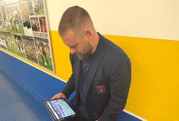 De Rossi guida il Genoa alla vittoria e poi si gode l'Ostiamare negli spogliatoi