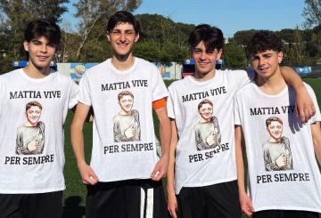 I ragazzi della Pro Calcio Tor Sapienza ricordano Mattia Rizzetti