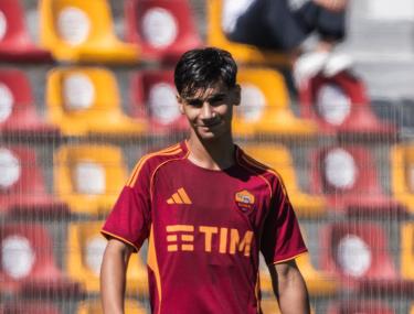 Diofebo si prende la Roma: i suoi due squilli piegano la Juve Stabia