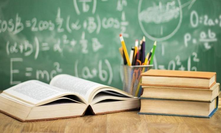 Scuola, ritorno sui banchi vicino?