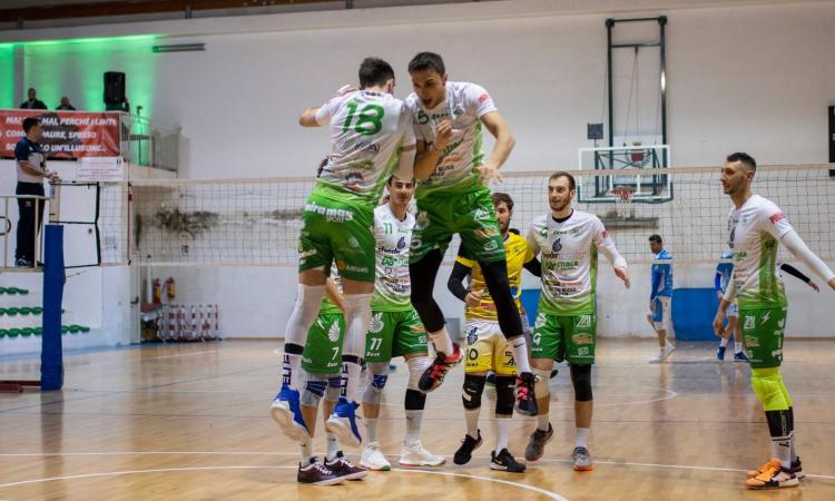 B - Isola Sacra lotta ma non basta: Massa Lubrense vince per 0-3