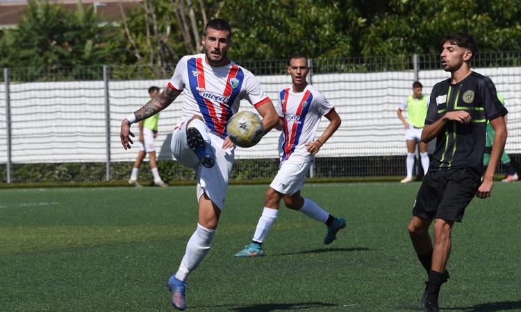 Il Villalba vince e passa il turno. Decidono i gol di Laurato e Shainas