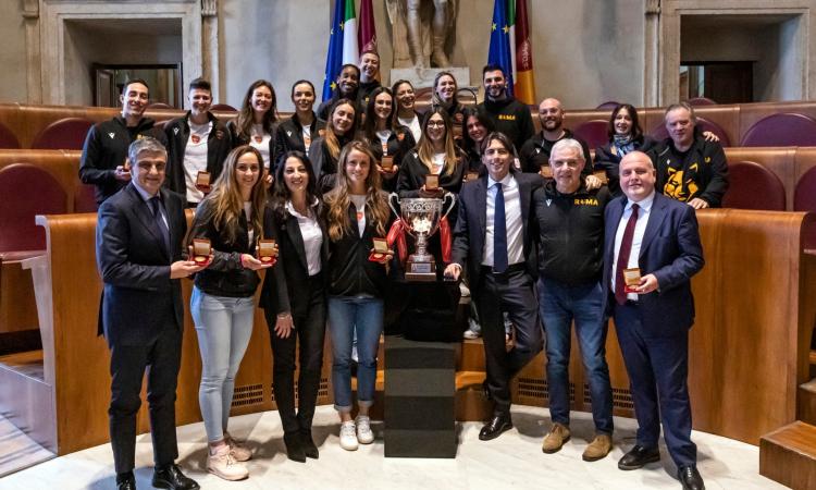Roma premiata in Campidoglio per la vittoria della Coppa Italia