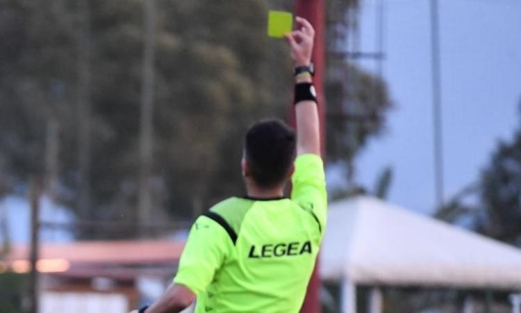 Genova, violenza in Under 14: arbitro 18enne aggredito sul campo da un dirigente