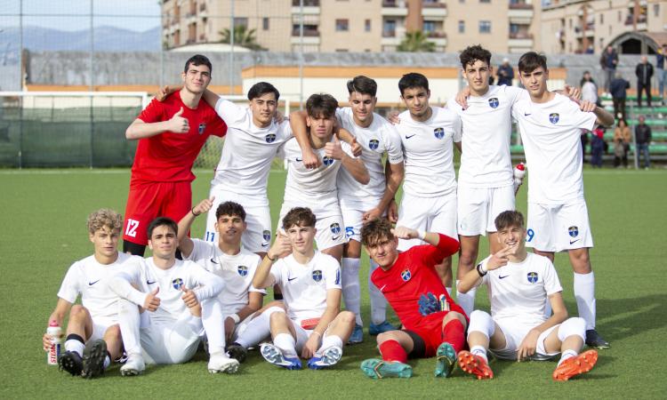 Esulta il Latina (Foto ©Cassoni)