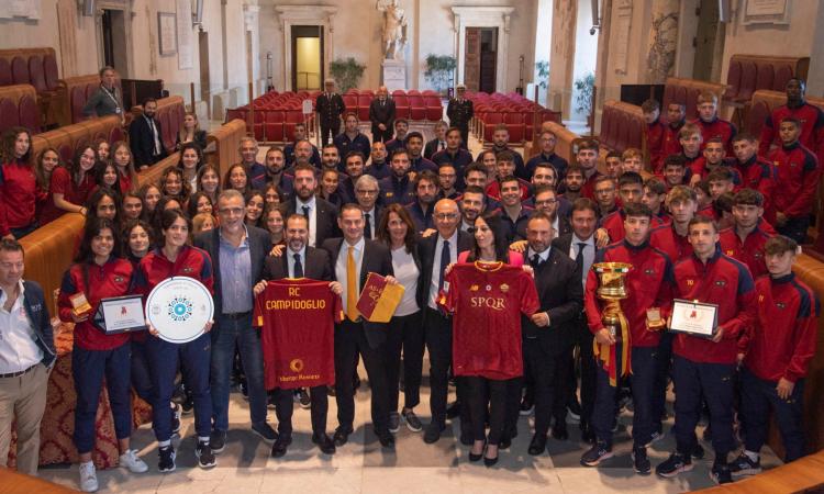 Roma, ricevute in campidoglio Primavera e femminile per celebrare 