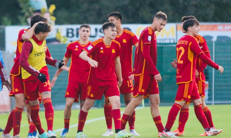 Gioia giallorossa dopo il gol di Pisilli (Foto ©Mirna De Cesaris)