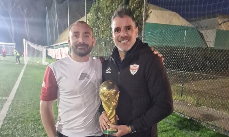Mister Della Torre assieme a Simone Perrotta