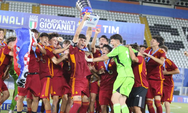 L'esultanza della Roma dopo l'1-0 (Foto ©Mirna De Cesaris)