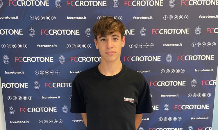 Ostiamare: Damiano D'Intino vola nei prof, sarà un giocatore del Crotone