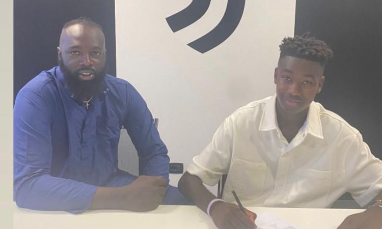 A spuntarla è la Juventus: il bomber della Tor Tre Teste Pamè firma con i bianconeri