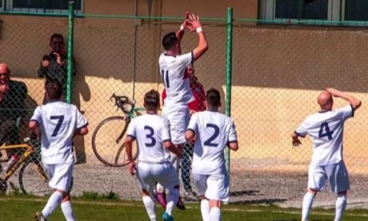 Villalba, passaggio obbligato in via della Pisana. Gregoriana - Olimpus: déjà vu