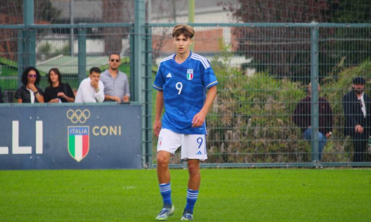 Ricordate di lui? Ne avevamo parlato un mese fa, oggi è il capocannoniere del Torneo di Natale