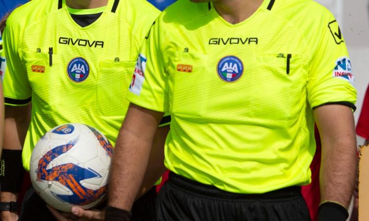 Arbitro aggredito, gli rompono il braccio: perché il calcio laziale si ferma
