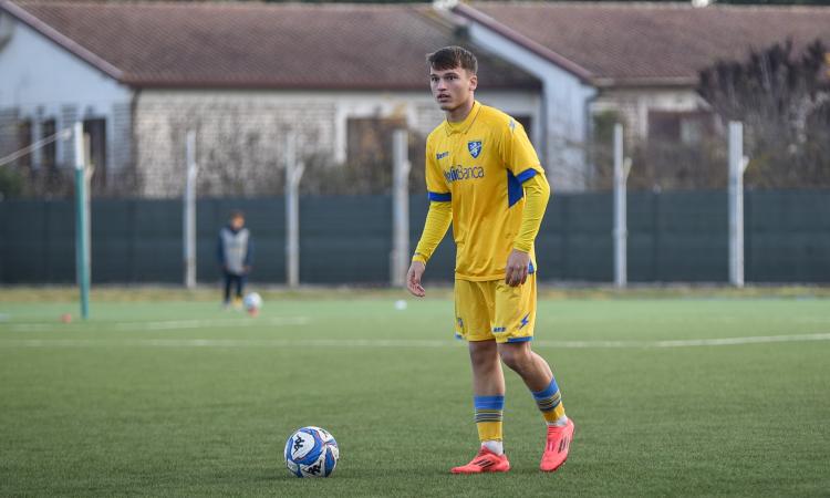 Scatto Frosinone: Ferizaj e Dixon la decidono contro il Crotone