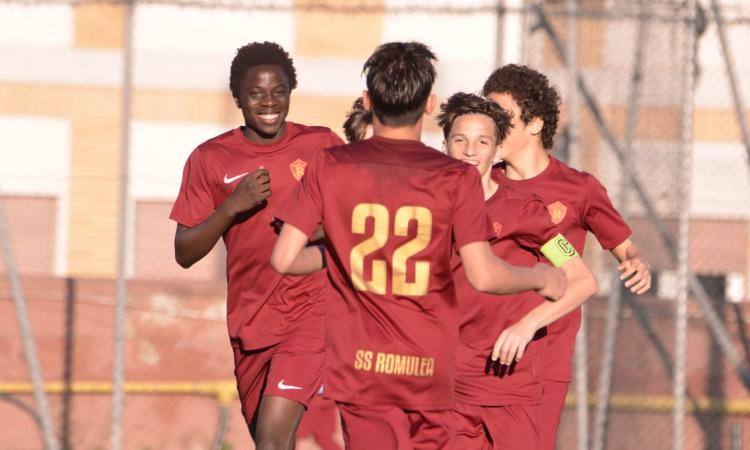 Caputo esulta dopo il primo dei due gol ©Christian Cardini