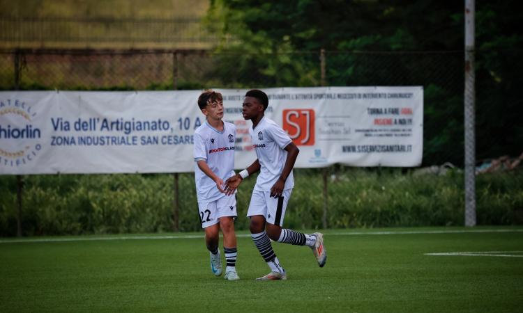 Manita Atletico Torrenova: i bianconeri strappano il pass per gli ottavi