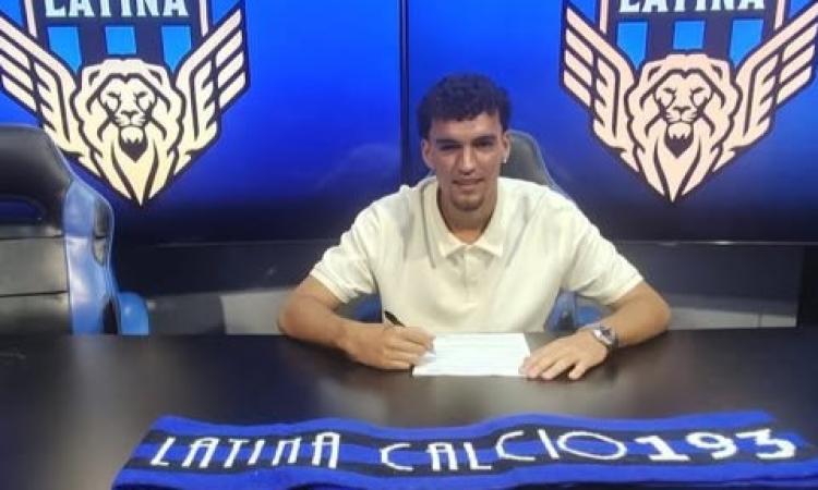 Latina, De Marchi convince: il difensore rinnova per altri tre anni