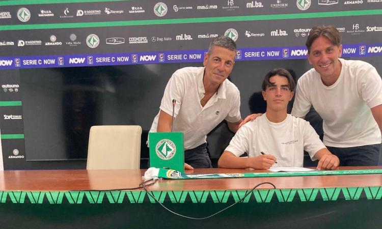 Matteo Berini lascia la Lazio. Il classe 2010 è un nuovo giocatore dell'Avellino