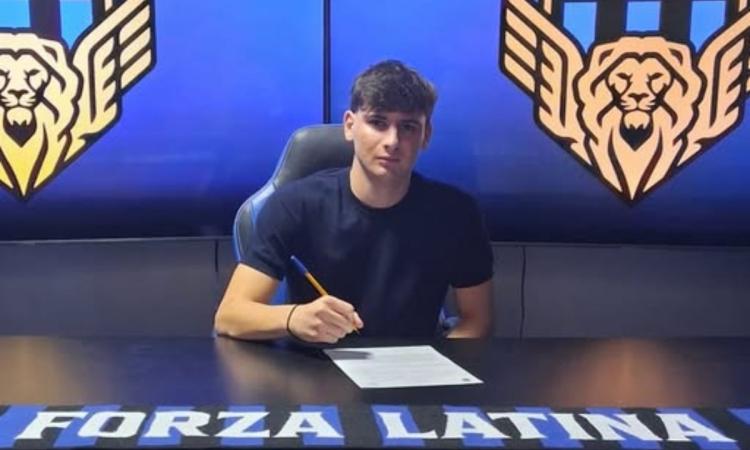 Latina, rinforzo per il centrocampo: arriva il giovane Tedeschi
