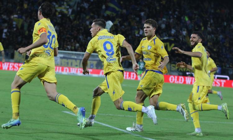 Frosinone, successo pesantissimo: gialloblù al comando in attesa del Modena