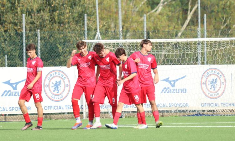 Grifone impeccabile, la Vecchia torna al trionfo. Ostiantica, che sorpresa!